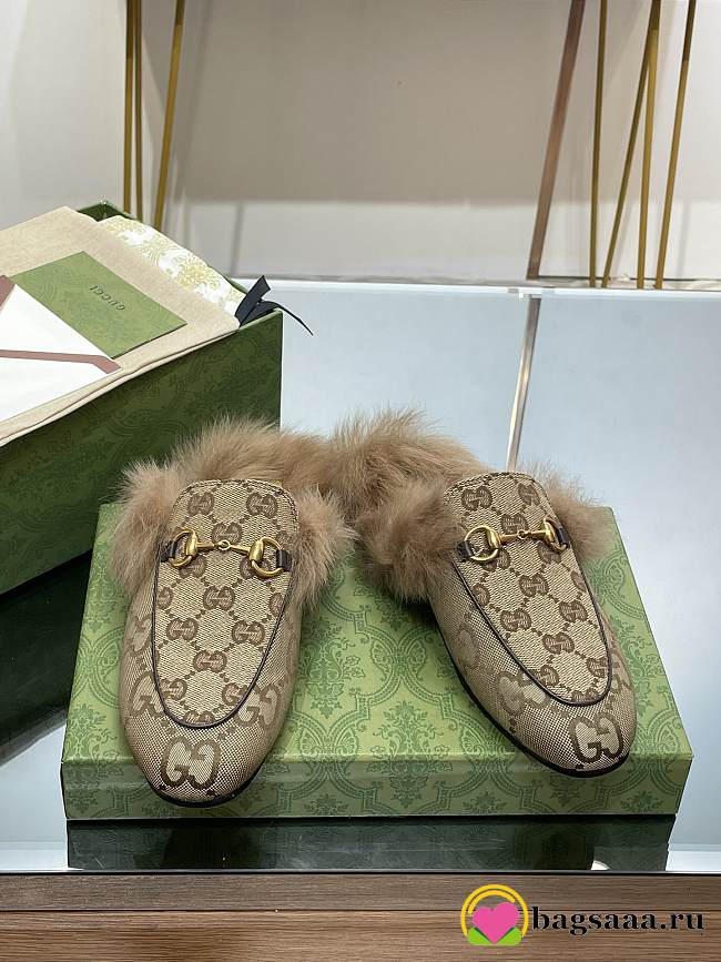 Bagsaaa Gucci Princetown GG canvas & fur - 1