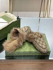 Bagsaaa Gucci Princetown GG canvas & fur - 4