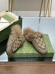 Bagsaaa Gucci Princetown GG canvas & fur - 2