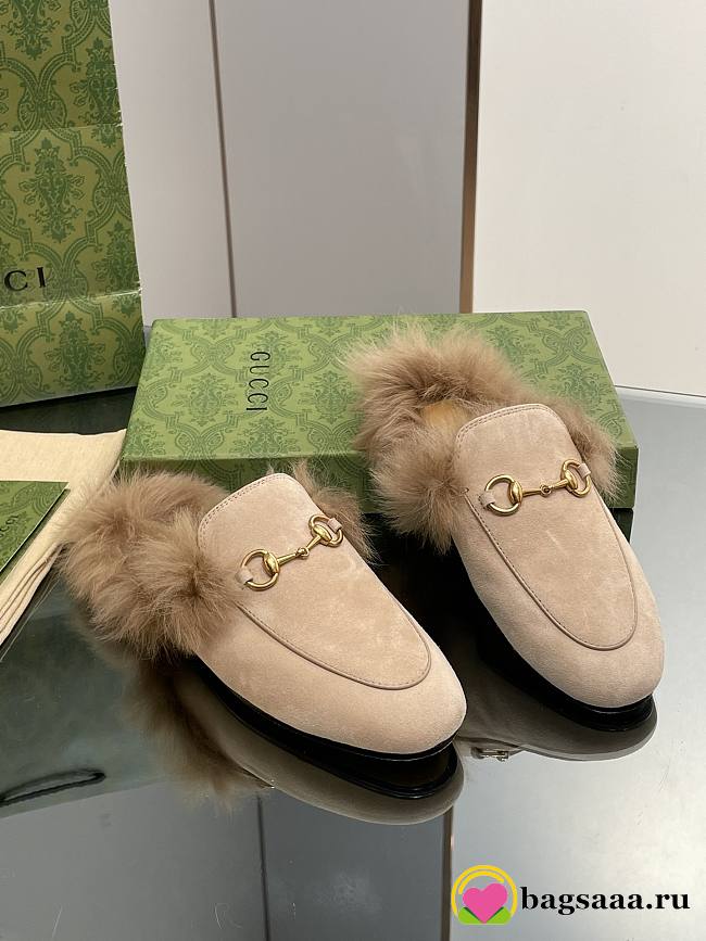 Bagsaaa Gucci Princetown mule beige suede - 1