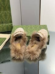 Bagsaaa Gucci Princetown mule beige suede - 2