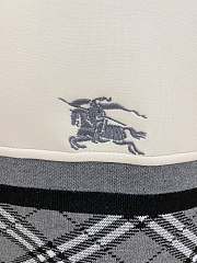 Bagsaaa Burberry sweatshirt white - 4