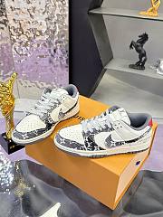 Bagsaaa Louis Vuitton x Nike SB Dunk Low sneakers - 3