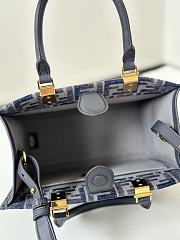Bagsaaa Fendi Sunshine Small Dark blue FF chenille shopper - 25.5cm - 4