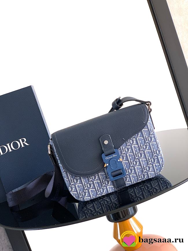 Bagsaaa Dior Small Saddle Messenger Bag with Flap Blue Dior Oblique Jacquard and Blue Grained Calfskin - 23cm - 1