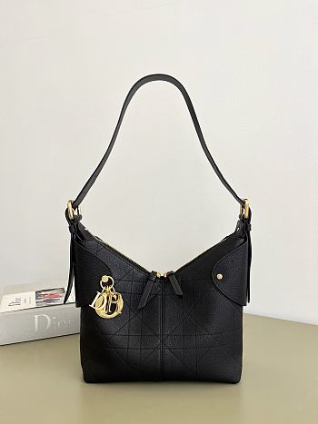 Bagsaaa Small Dior Voyage Bag Black Flat Macrocannage Grained Calfskin - 22cm