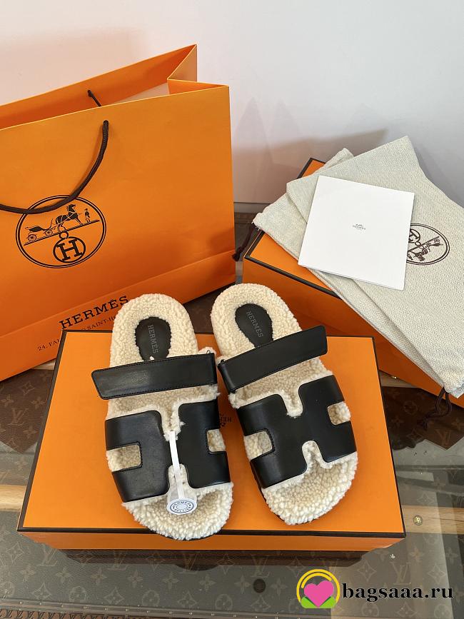 Bagsaaa Hermes Chypre sandal black & shearling - 1