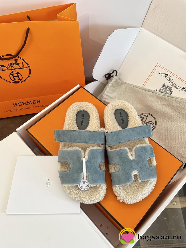 Bagsaaa Hermes Chypre sandal blue & shearling - 1