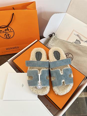 Bagsaaa Hermes Chypre sandal blue & shearling