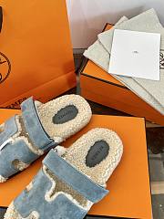 Bagsaaa Hermes Chypre sandal blue & shearling - 2