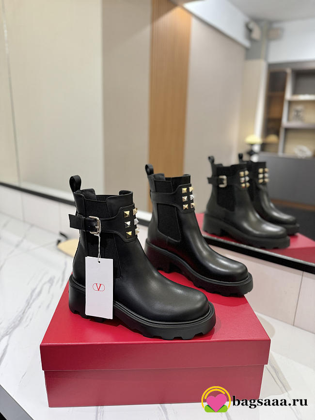 Bagsaaa Valentino Garavani VLogo Signature combat boots black - 1