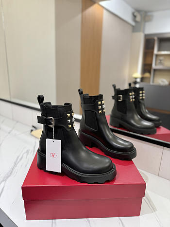 Bagsaaa Valentino Garavani VLogo Signature combat boots black