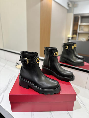 Bagsaaa Valentino Vlogo Signature Ankle Boot In Calfskin 55Mm black