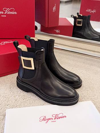 Bagsaaa Roger Vivier Viv' Rangers Chelsea Booties black