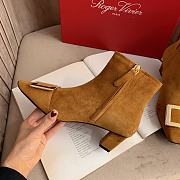 Bagsaaa Roger Vivier Belle Vivier buckled suede Chelsea boots - 3