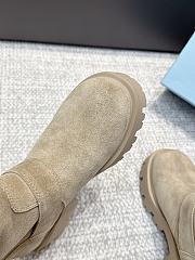 Bagsaaa Prada Monolith boots in beige suede - 3
