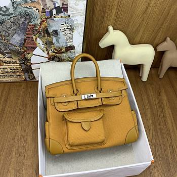 Bagsaaa Hermès Birkin Cargo 25 bag in canvas and swift leather yellow