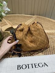 Bagsaaa Bottega Veneta Dustbag 796728 brown suede - 32cm - 1
