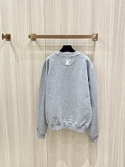 Bagsaaa Louis Vuitton Embroidered Signature Sweatshirt gray - 4
