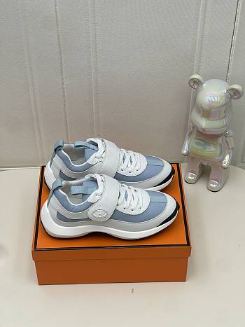 Bagsaaa Hermes Loop sneaker blue / blanc
