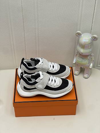 Bagsaaa Hermes Loop sneaker black / blanc