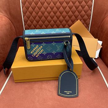 Bagsaaa LV M15173 Bosphore Wearable Wallet Blue Stripes - 19cm