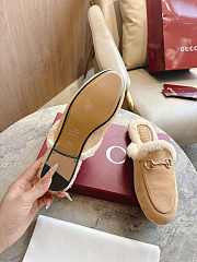 Bagsaaa Gucci Women's Princetown slipper beige suede - 3
