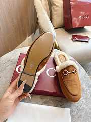 Bagsaaa Gucci Women's Princetown slipper brown suede - 2