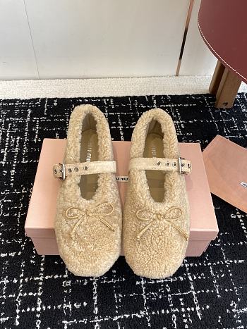 Bagsaaa Miu Miu Shearling Mary Jane Ballerina Flats beige