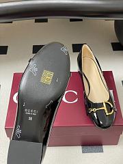 Bagsaaa Gucci Women's ballet flat with half Horsebit 849652 black patent - 2.5cm - 4