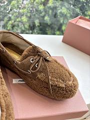 Bagsaaa Miu Miu shearling loafers brown - 4
