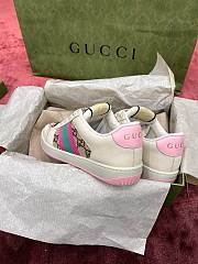 Bagsaaa Gucci Screener sneaker in beige and ebony GG canvas with pink - 4