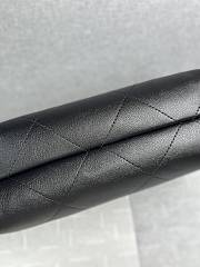 Bagsaaa Chanel hobo bag with a diamond quilting pattern black - 4