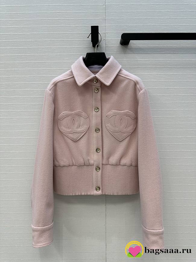 Bagsaaa Chanel jacket with heart-shaped pockets pink - 1