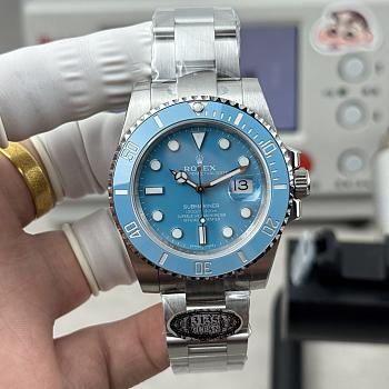 Bagsaaa Rolex Submariner Date watch with a light blue dial and bezel - 40mm