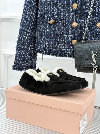 Bagsaaa Miu Miu shearling-lined suede penny loafers in black