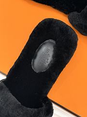 Bagsaaa Giulia sandal black shearling - 2