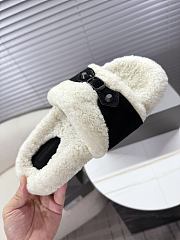 Bagsaaa Balenciaga Furry Slide Sandals with black - 4
