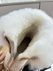 Bagsaaa Chanel Shearling Short Boots beige - 3