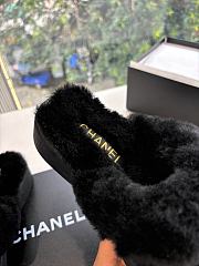 Bagsaaa Chanel Shearling Mules black - 3