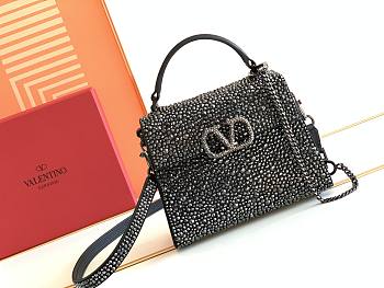 Bagsaaa Valentino Garavani VSLING mini handbag with sparkling embroidery - 19cm