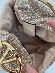 Bagsaaa Valentino Garavani Carry Secrets small bucket bag with gradient-effect rhinestone - 15cm - 3