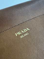 Bagsaaa Prada Enchaîné mini leather bag 1BC263 brown - 22cm - 2