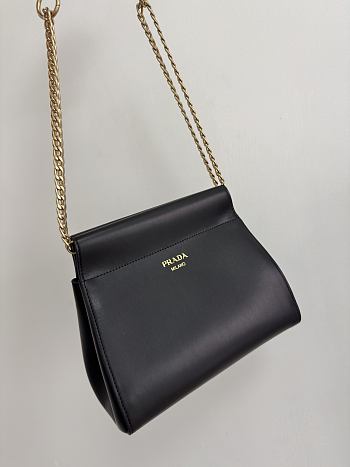 Bagsaaa Prada Enchaîné mini leather bag 1BC263 black - 22cm