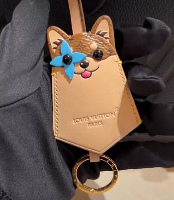 Bagsaaa M02323 LV Dog Bag Charm