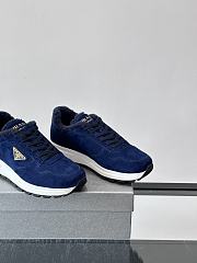 Bagsaaa Prada Prax suede sneakers with shearling trim dark blue - 2
