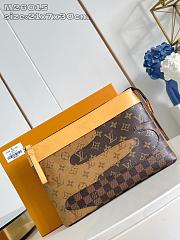 Bagsaaa LV M26015 Pochette Voyage Souple combination - 30cm - 1