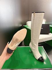 Bagsaaa Chanel crocodile embossed leather cap-toe boots white - 3