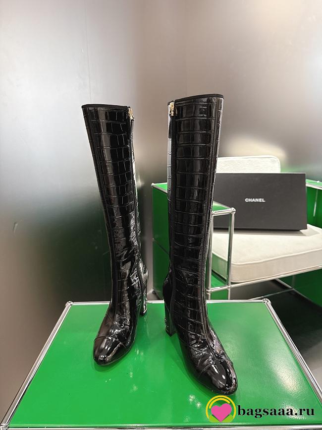 Bagsaaa Chanel crocodile embossed leather cap-toe boots black - 1
