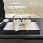 Bagsaaa Chanel slingback pumps white with black cap toe - 3